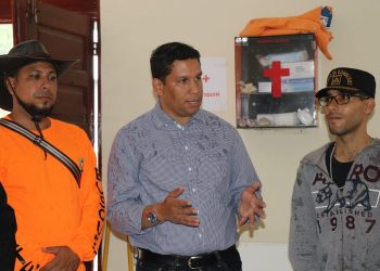 Dirigente PRM Marcos Rodríguez realiza recorrido en solidaridad con voluntarios de organismos de socorro