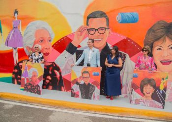Mural en honor Irina de Fernández, un tributo a su trayectoria y aportes a la moda