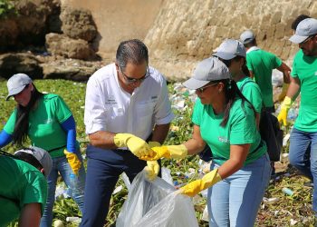 SeNaSa realiza segunda jornada de limpieza de playas