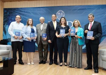 Valentín pone a circular libro sobre Movimientos Sociales en Santiago