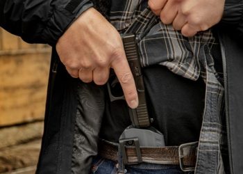 En vigor NY ley prohíbe armas de fuego áreas sensibles