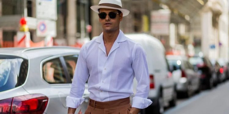 Por qué las camisas para hombre llevan los botones a la derecha y las de mujer a la izquierda