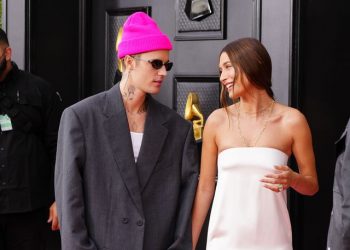 Las confesiones de Hailey Bieber sobre su vida sexual con Justin Bieber y los rumores de que se lo “robó” a Selena Gómez