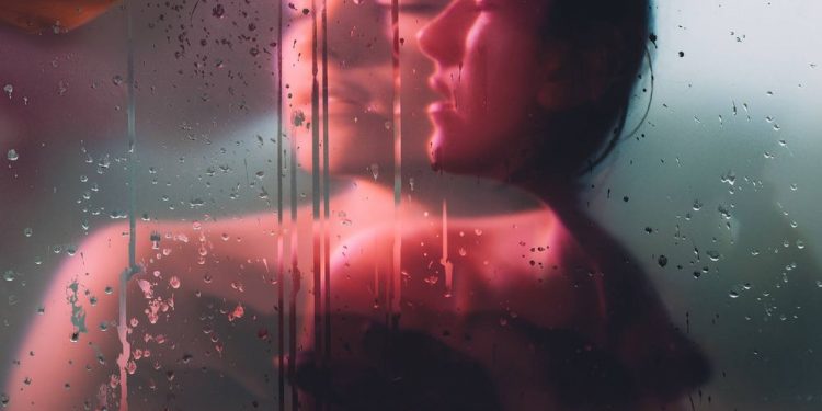 Por qué todos tenemos fantasías sexuales (y cómo compartirlas con tu pareja)