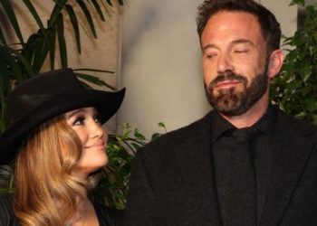 Jennifer López y Ben Affleck hacen primera aparición pública tras su matrimonio
