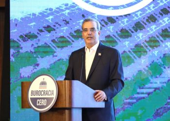 Gobierno del presidente Abinader lanza programa Burocracia Cero para agilizar trámites en el Estado
