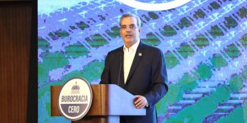 Gobierno del presidente Abinader lanza programa Burocracia Cero para agilizar trámites en el Estado