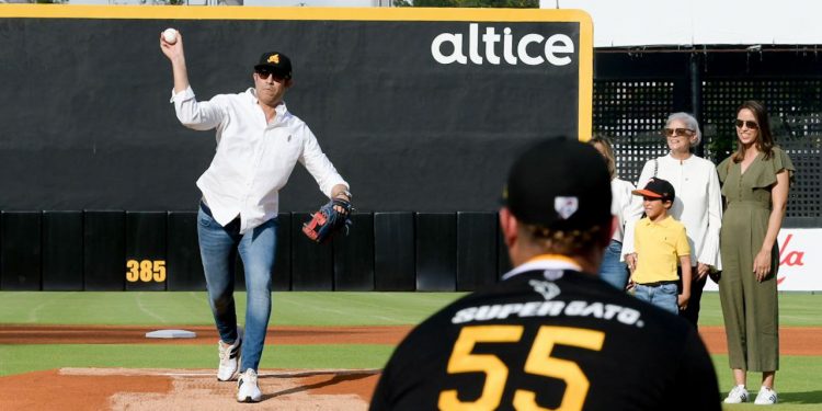 Águilas Cibaeñas reconocen familia González Rodríguez