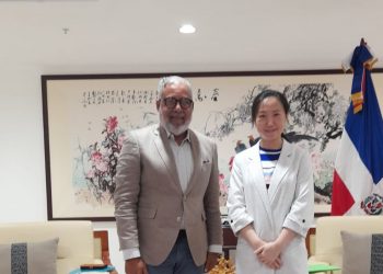 Empresario Anthony Marte se reúne con encargada de negocios de República Popular China