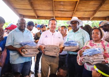 Bisonó encabeza jornada solidaria en Villa Hermosa por huracán Fiona