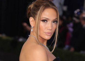 JLo, increíble en su último posado en lencería