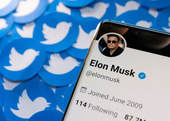 Elon Musk tira la toalla y propone seguir adelante con la compra de Twitter al precio original