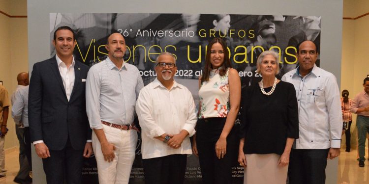 GRUFOS abre exposición “Visiones urbanas” en el Centro de Convenciones UTESA
