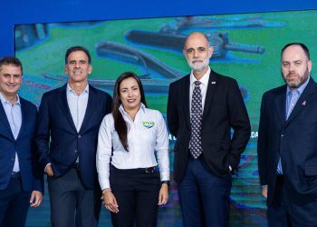 Farmaconal presenta  junto a la empresa WEST Química su nueva línea de productos  “VIVIA” 