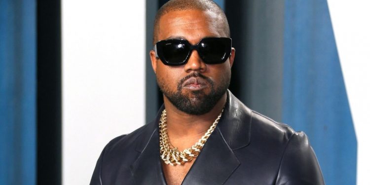 Instagram y Twitter restringieron las cuentas del rapero Kanye West por publicar mensajes antisemitas