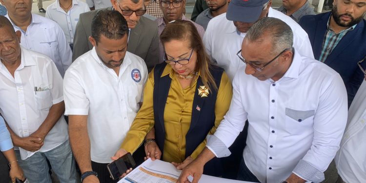 MOPC inicia trabajos de repavimentación en la carretera Santiago-Licey