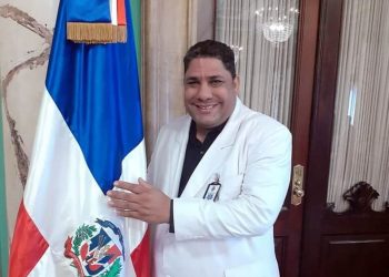 Regidor Gabino Díaz y su equipo político renuncian irrevocablemente del PLD en Santiago Oeste
