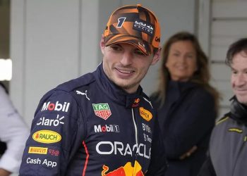 Verstappen, pole de campeonato ante Ferrari en Japón