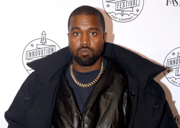 Kanye West afirma que perdió USD 2.000 millones tras exabrupto antisemita