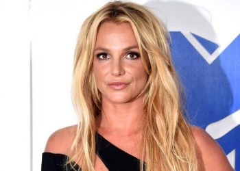 Britney Spears vuelve a posar desnuda en redes