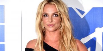 Britney Spears vuelve a posar desnuda en redes