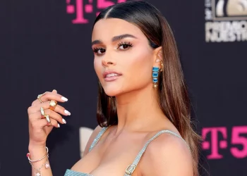 Clarissa Molina presenta a las damas de honor de su boda