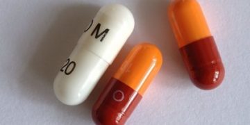 Omeprazol: ¿cuándo y cómo debemos tomarlo?