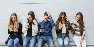 Salud mental en niños y adolescentes: así influyen las redes sociales y videojuegos