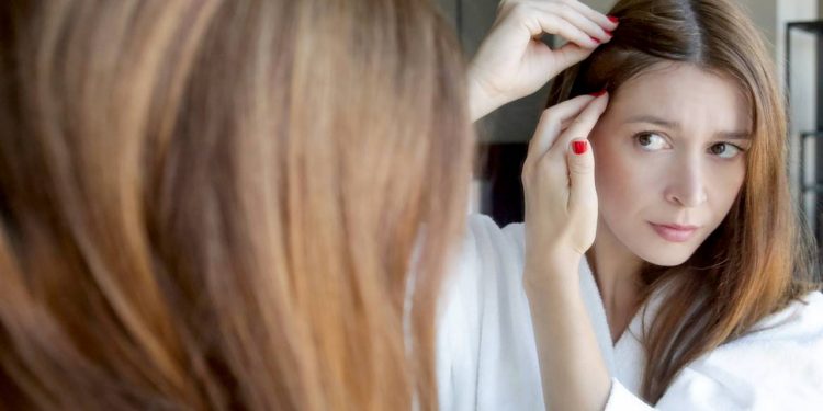 Caída de pelo: lo que recomiendan los dermatólogos para prevenirla y tratarla