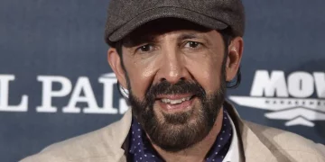Juan Luis Guerra denuncia robo de equipos de su gira y propone recompensa para recuperarlos