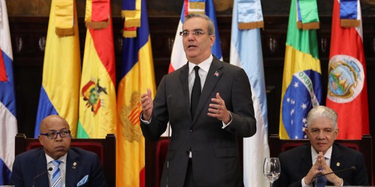 Abinader: Mecanismos de diálogo son esenciales para democratización, cooperación e institucionalidad de Iberoamérica