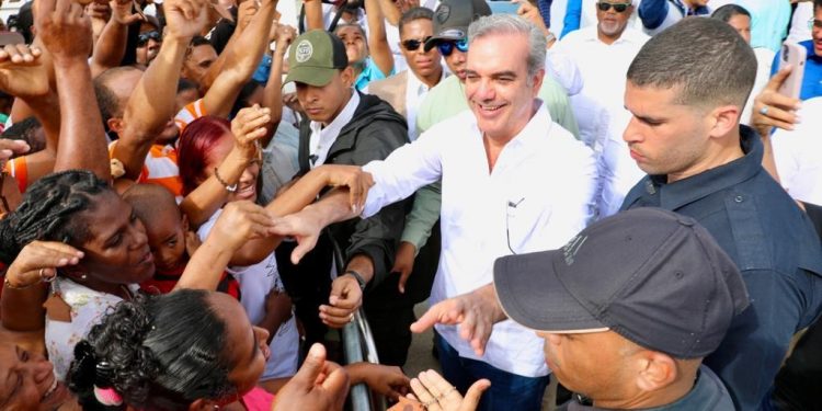 Presidente Abinader visitará Santiago y Moca este viernes y sábado