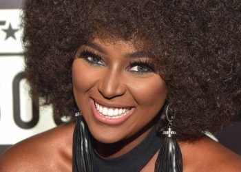 Amara La Negra revela estuvo embarazada de trillizos