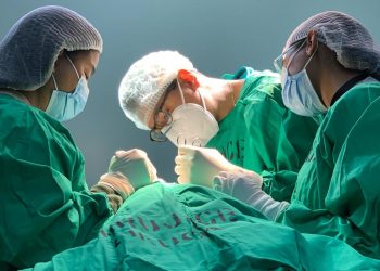 Cirugía General del hospital Cabral y Báez realiza jornada a pacientes con diferentes padecimientos relacionados a la enfermedad coloproctológicas