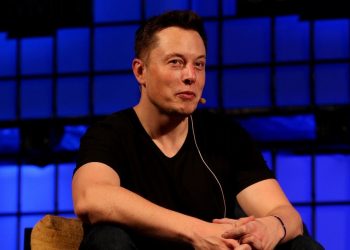 Elon Musk anuncia que restablecerá la cuenta de Trump en Twitter