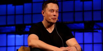 Elon Musk anuncia que restablecerá la cuenta de Trump en Twitter