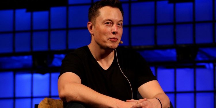 Elon Musk anuncia que restablecerá la cuenta de Trump en Twitter