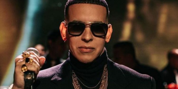 Tras concierto, Daddy Yankee pasa sus días de descanso en RD a bordo de su yate «Legendaddy»