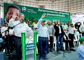 Expresidente del PLD en SFM y el ex alcalde de Cenoví se juramentan en la FP