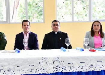 Intrant y Universidad Católica Nordestana realizan foro para soluciones viales en SFM