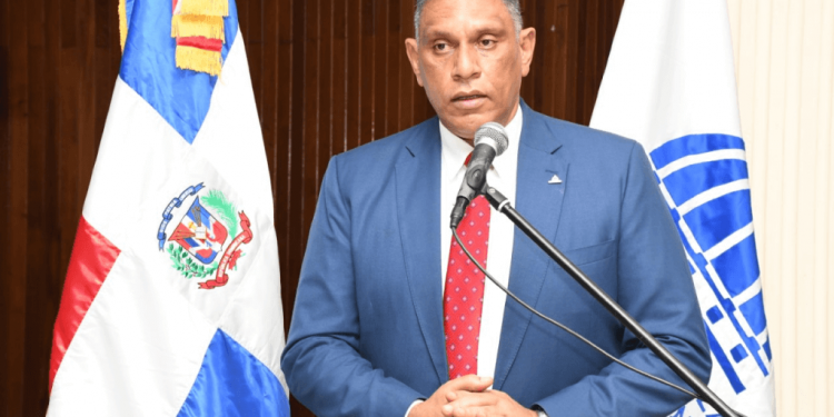 Ministro Interior apoya acuerdo cívico alcanzado por 42 barrios de la capital