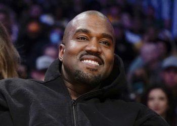 Kanye West vuelve a Twitter￼￼