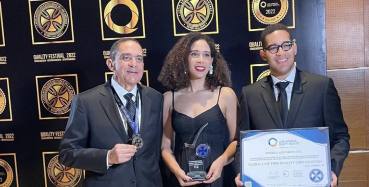 Empresa Latin American Quality Institute reconoció hoy bufete de abogados MINIER & ASOCIADOS