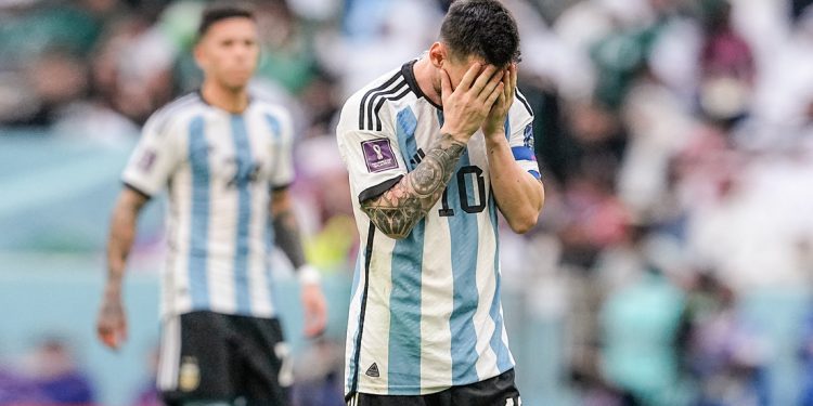 Primer impacto en Qatar: Arabia Saudita derrotó a la Argentina 2-1