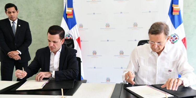 MIREX firma acuerdo con Intrant para facilitar la movilidad de sus colaboradores