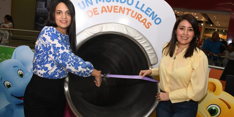 Creciendo con Kinder inaugura el Tobogán Kinder 2do nivel de Sambil Mall