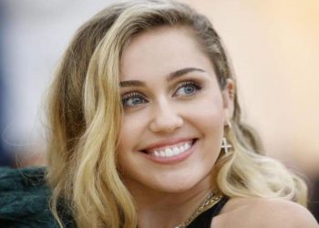 Miley Cyrus cumple 30 años entre la depresión, su pasado de chica Disney y su pansexualidad