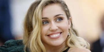 Miley Cyrus cumple 30 años entre la depresión, su pasado de chica Disney y su pansexualidad