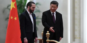 Xi Jinping analiza comprar toda la deuda externa de El Salvador