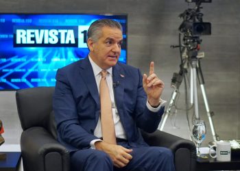 Abinader designa Neney Cabrera para coordinar mitigación daños por lluvias en Los Alcarrizos